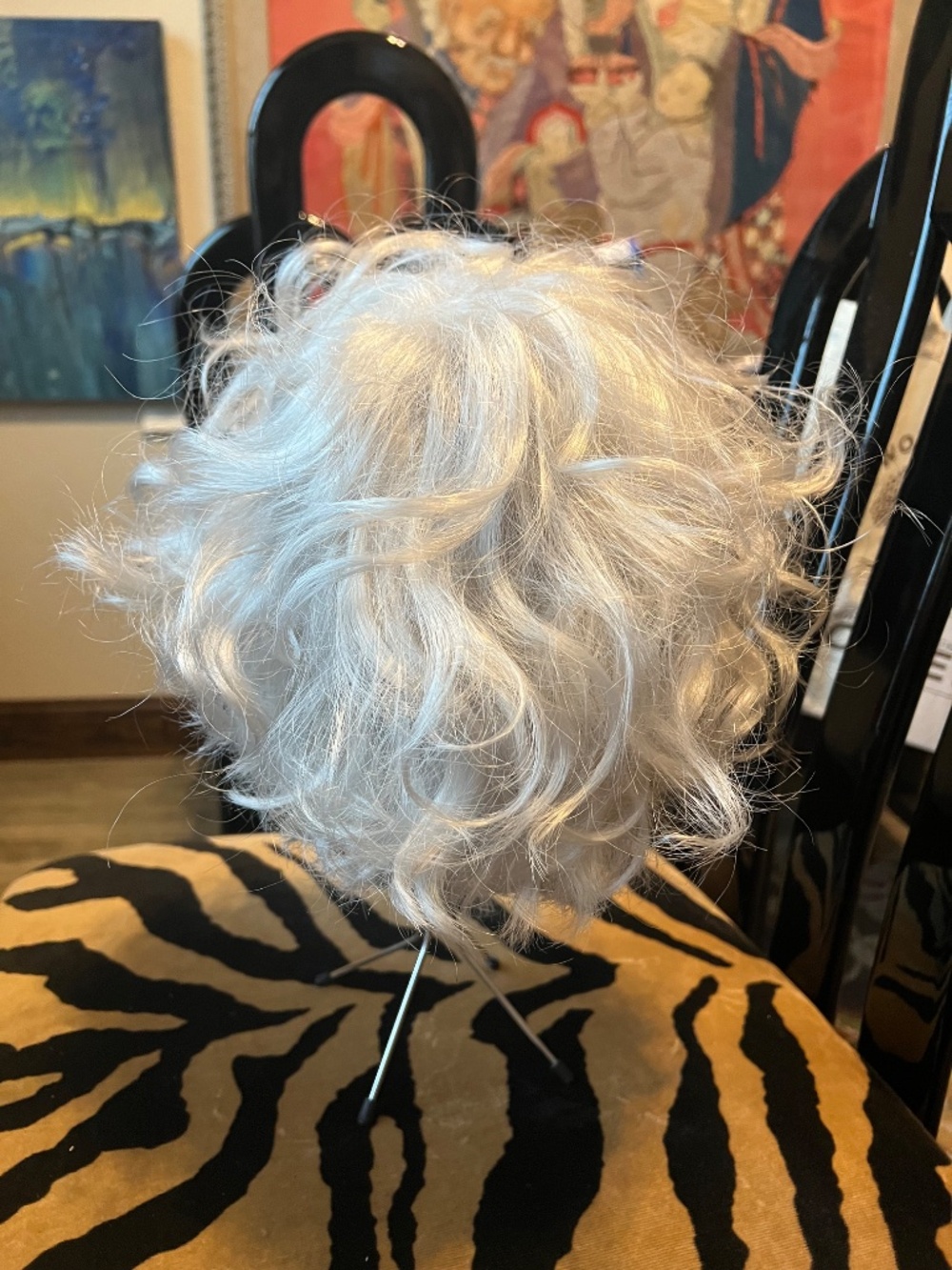Paula Young Wig brand new in box Willows style color is white Average Size